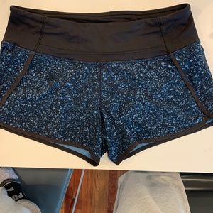 Blue/black lulu shorts. Size 6. Dot confirmed